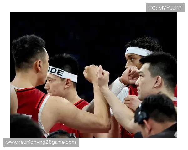 篮球世界杯：中国队迎战强敌，锁定晋级目标，球迷热议球队表现