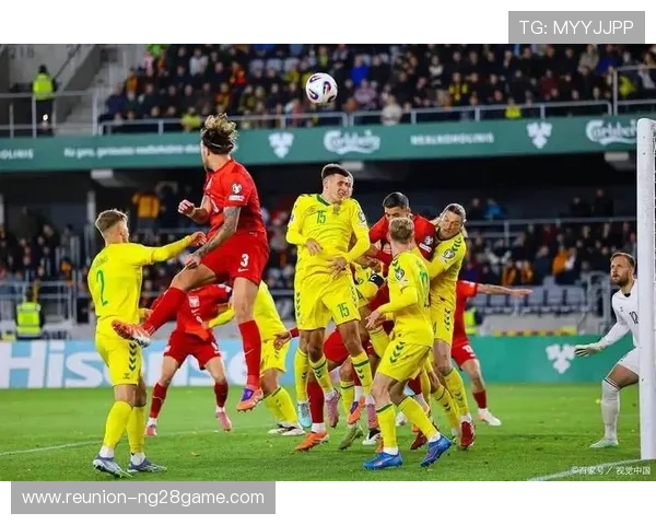 全球足球赛事实时比分更新 关注每场比赛最新动态与结果分析